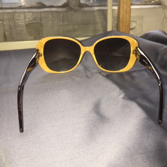 Tory Burch Tortoise Shell Sunglasses - Picture 4 of 6